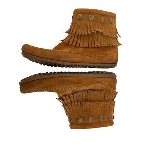 Minnetonka Sz 8 Womens Suede Fringe Moccasin Boots Tan Stud Zip Used